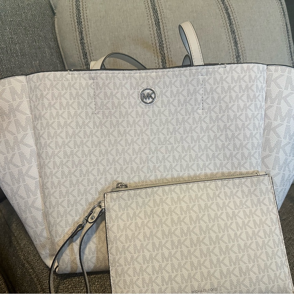 Michael Kors leather handbag and wallet